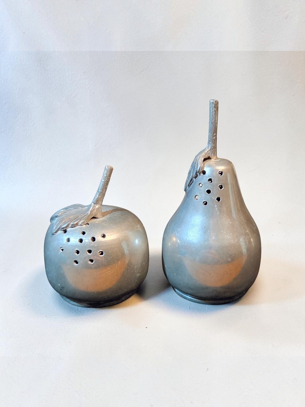 Vintage "La Cumbre" Pewter Apple & Pear Salt and Pepper Shakers ♡*